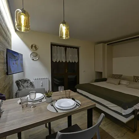 Petit Grandze, Caldo Rifugio Apartment *