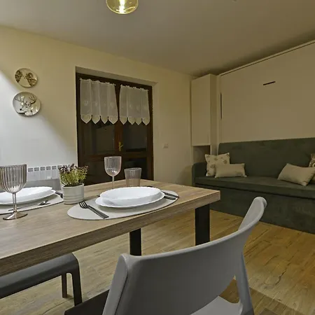 Апартаменты Petit Grandze, Caldo Rifugio Морже