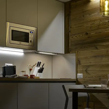 Petit Grandze, Caldo Rifugio * 모르겍스