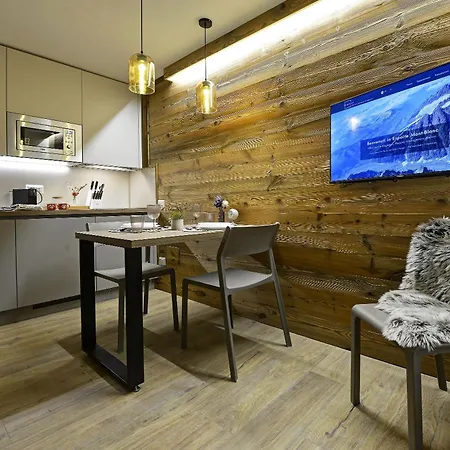 Petit Grandze, Caldo Rifugio *